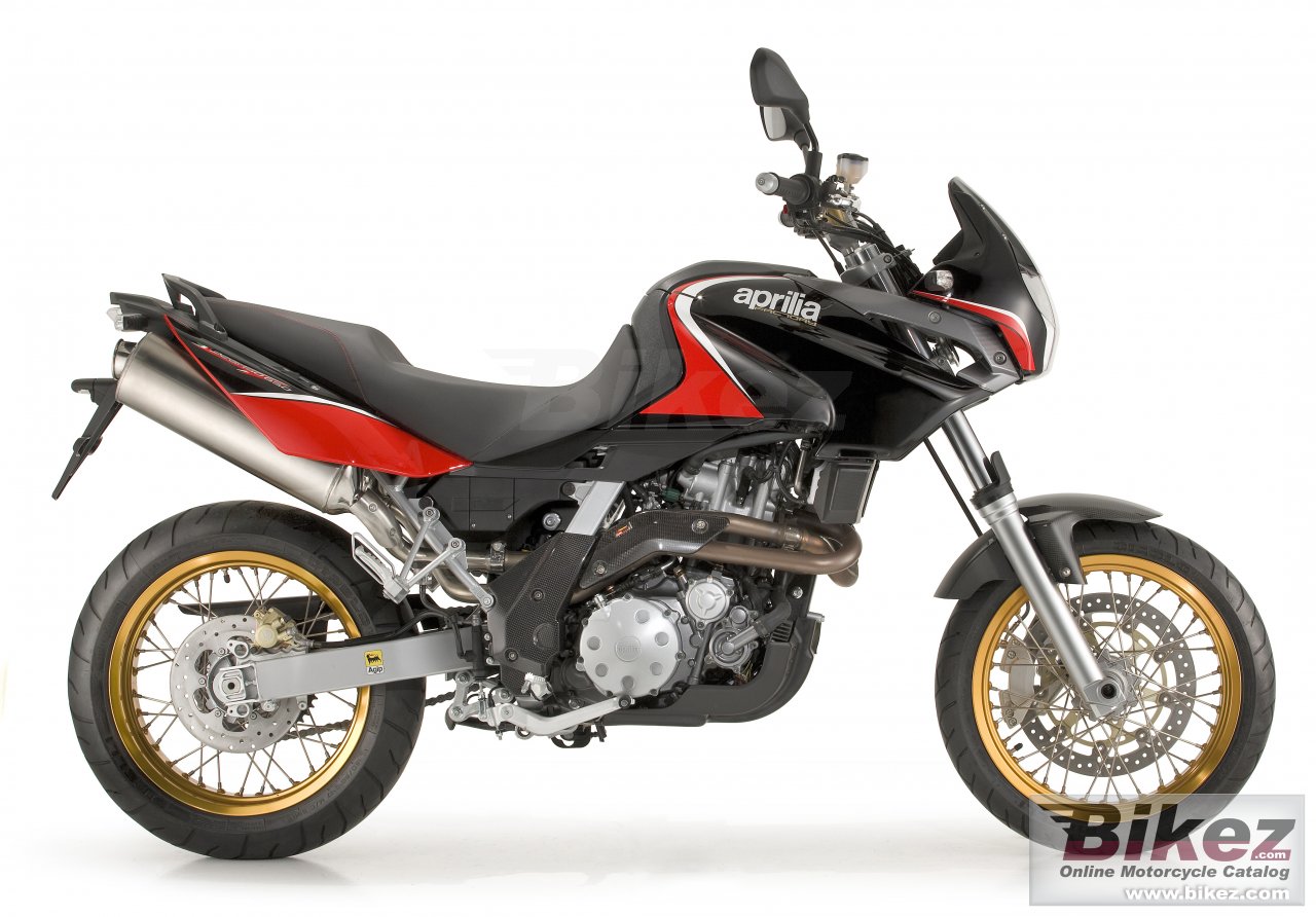 Big Aprilia pegaso 650 factory picture and wallpaper from Bikez.com